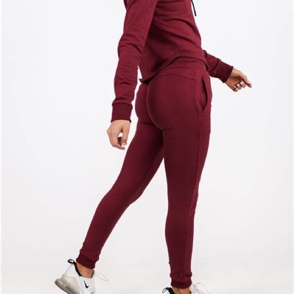 LAKI Active Alta Joggers in Sangria - Picture 2 of 10